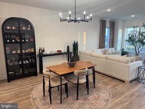 14305 Dowitcher Wy in Boyds, MD - Building Photo - Building Photo