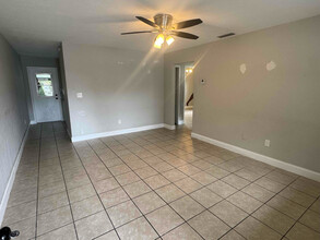 222 N Julia Ave-Unit -224 in DeLand, FL - Foto de edificio - Building Photo