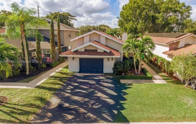 property at 575 Lakeside Cir
