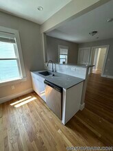 222 Banks St in Cambridge, MA - Building Photo - Building Photo