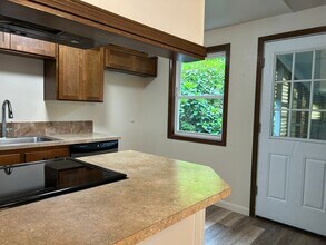 12315 SE Mt Scott Blvd in Happy Valley, OR - Building Photo - Building Photo