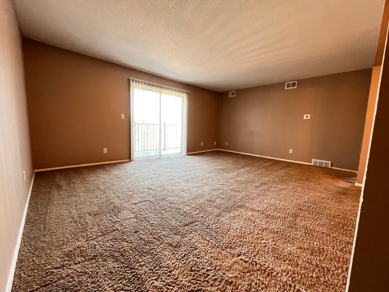 7120 Van Dorn St in Lincoln, NE - Building Photo