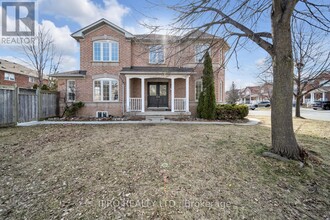 31 Bramcedar Crescent in Brampton, ON - Building Photo - Building Photo