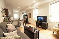 2226 Frankford Ave, Unit 2R photo'