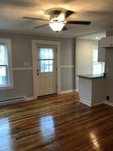 29 Cutler St, Unit 2 in Webster, MA - Foto de edificio - Building Photo