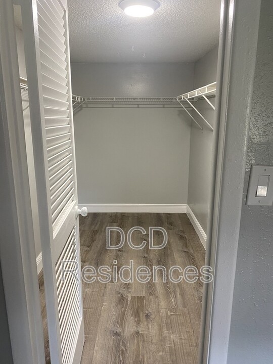 5505 Forest Haven Cir in Tampa, FL - Building Photo