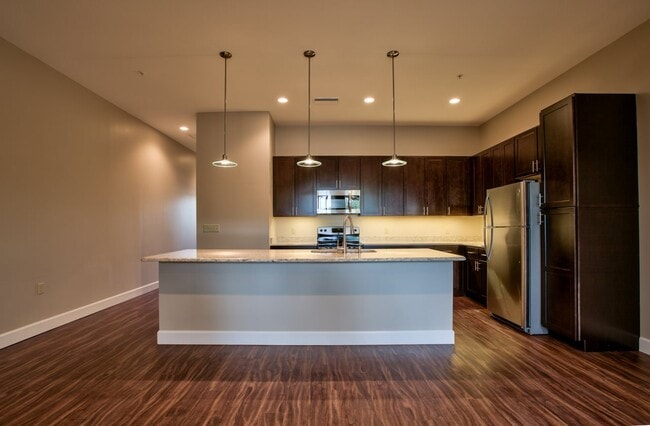1525 W Tennessee St in Tallahassee, FL - Building Photo - Building Photo
