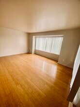 Zen Condo Homes in Seattle, WA - Foto de edificio - Building Photo