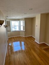 5 Grimes St, Unit 2 in Boston, MA - Building Photo - Building Photo
