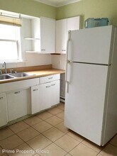 407 W Green St in Champaign, IL - Building Photo - Building Photo