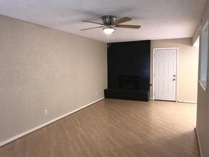 3113 Wayside St in El Paso, TX - Building Photo - Building Photo