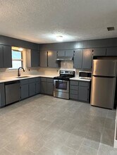 1911 Hill St in Killeen, TX - Building Photo - Building Photo