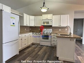 1361 N 550 E in Tooele, UT - Building Photo - Building Photo