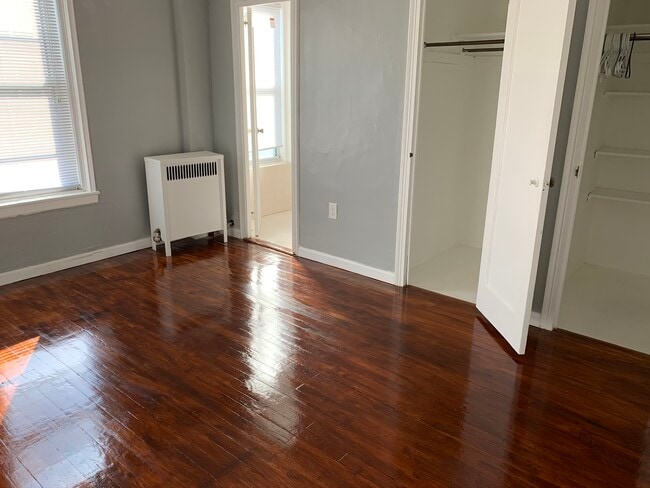 180 72nd St, Unit 385 in Brooklyn, NY - Foto de edificio - Building Photo