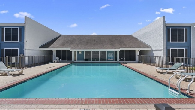 4645 Ocean Dr in Corpus Christi, TX - Building Photo - Building Photo