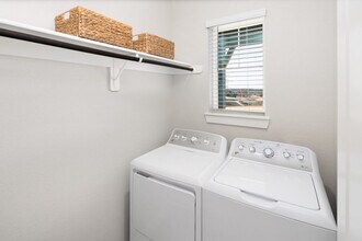 Tricon Bryson in Leander, TX - Foto de edificio - Building Photo