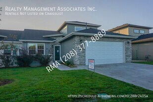 5074 N Cortona Way in Meridian, ID - Building Photo