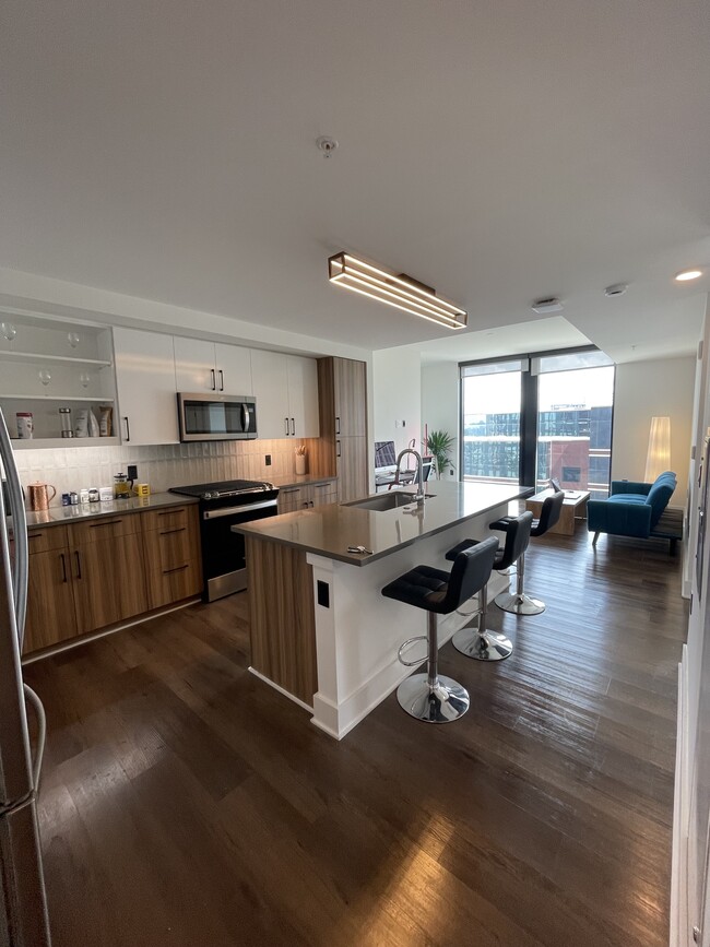 1375 Peachtree St NE, Unit 1914