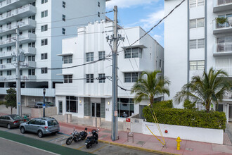 335 Ocean Dr in Miami Beach, FL - Building Photo - Building Photo