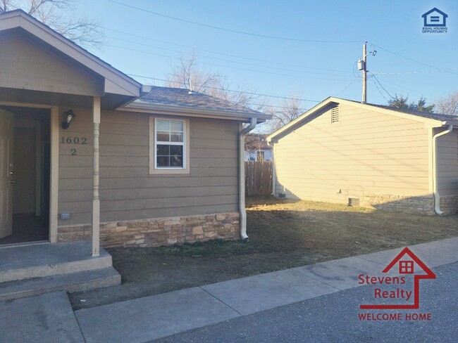 1602 NW Lindy Ave in Lawton, OK - Building Photo - Building Photo