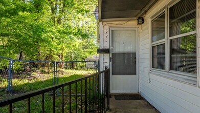 713 Oakwood in Benton, AR - Building Photo - Building Photo