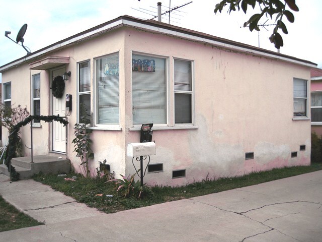 3515 Ellison St in Los Angeles, CA - Building Photo