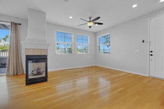 1423 Caminito Garibay in Chula Vista, CA - Foto de edificio - Building Photo