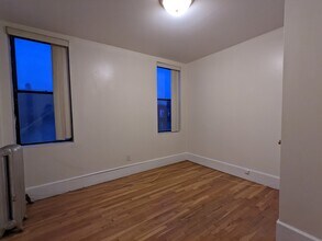 11 Barrows St, Unit 5A in Boston, MA - Foto de edificio - Building Photo