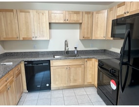 305 Lime Kiln Rd, Unit 34 in South Burlington, VT - Building Photo - Building Photo