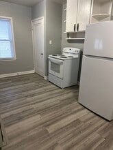 415 La Porte Rd in Waterloo, IA - Building Photo - Building Photo