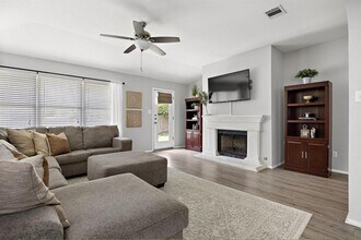 1202 Highland Dr in Cedar Park, TX - Building Photo - Building Photo