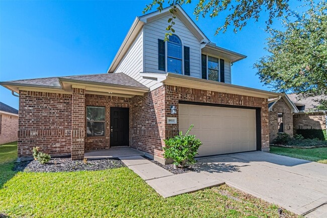 property at 18111 Hillock Glen Ln