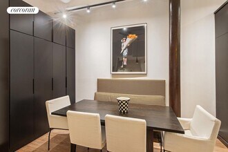 39 E 12th St in New York, NY - Building Photo - Building Photo