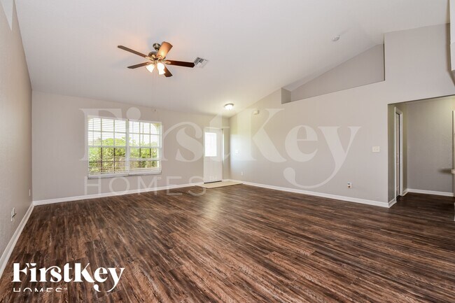 3619 NW 41st Ln in Cape Coral, FL - Building Photo - Building Photo