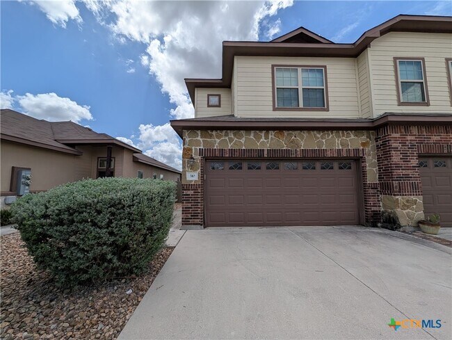 property at 310 Creekside Curve