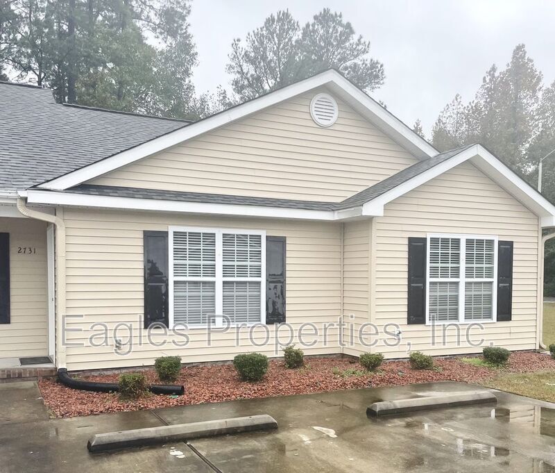 2731 Hatteras Dr in Pink Hill, NC - Building Photo