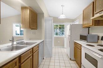 916 Fluvanna Rd in Newport News, VA - Building Photo - Building Photo