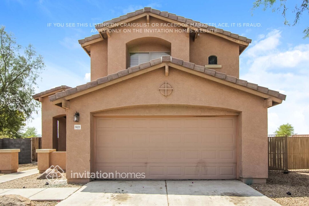 5822 S 54th Ln in Phoenix, AZ - Building Photo