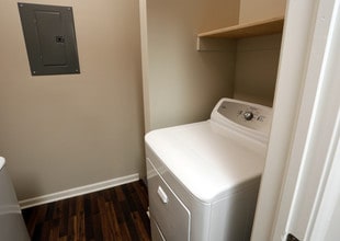 Steeplechase at Parkview in Fort Wayne, IN - Building Photo - Interior Photo