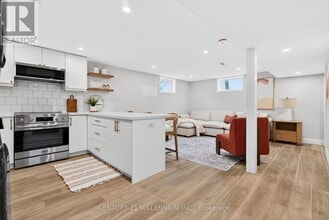 330 E 15th St in Hamilton, ON - Building Photo - Building Photo