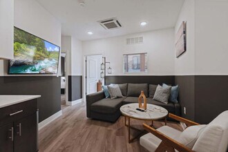 1214 N American St, Unit SI ID1381655P in Philadelphia, PA - Building Photo - Building Photo