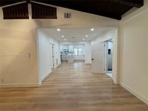817 SW 4th Ct in Fort Lauderdale, FL - Building Photo - Building Photo
