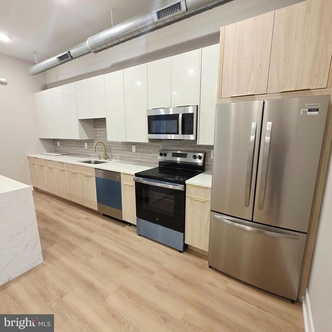 714 Chestnut St in Philadelphia, PA - Building Photo - Building Photo