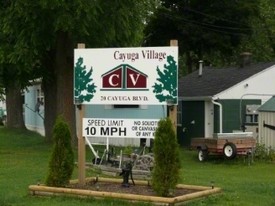 10 Cayuga Blvd in Depew, NY - Building Photo
