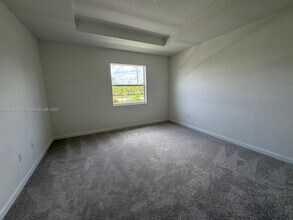 18413 SW 1st St in Pembroke Pines, FL - Building Photo - Building Photo
