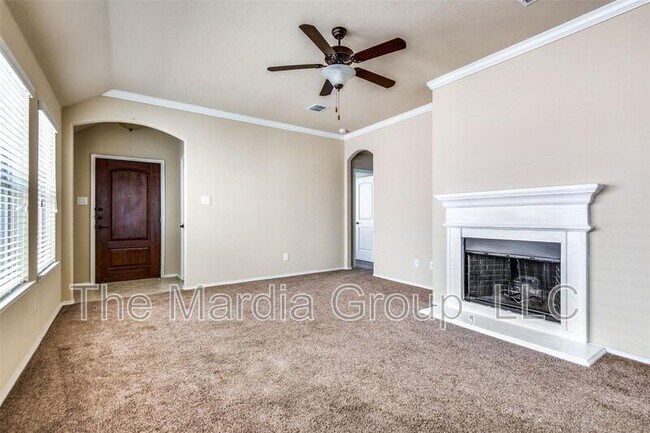 512 Cheyenne Dr in Aubrey, TX - Building Photo - Building Photo