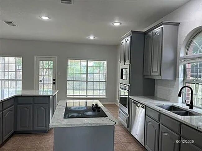 5200 St Croix Ln in Fort Worth, TX - Building Photo - Building Photo
