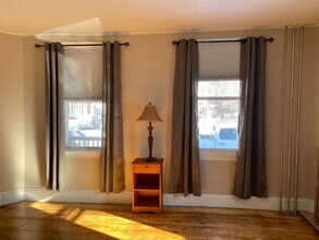46 Dummer St in Bath, ME - Building Photo - Building Photo