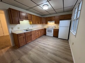 609 Main St in Latrobe, PA - Foto de edificio - Building Photo