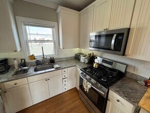183 River St, Unit 3 in Cambridge, MA - Building Photo - Building Photo